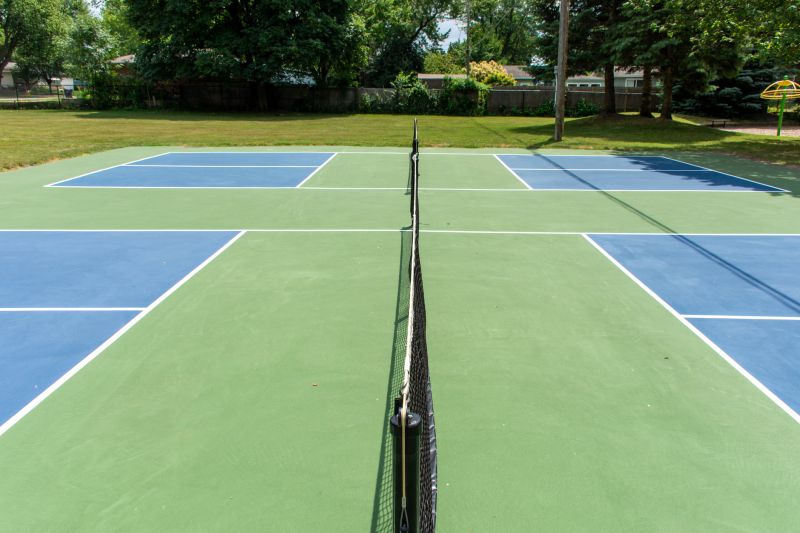 Who Does Tennis Court Repairs